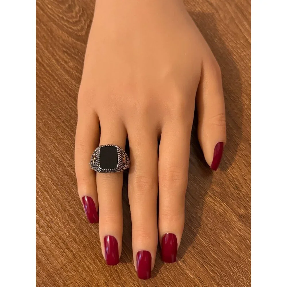 Rectangular Black Stone‎ Ring